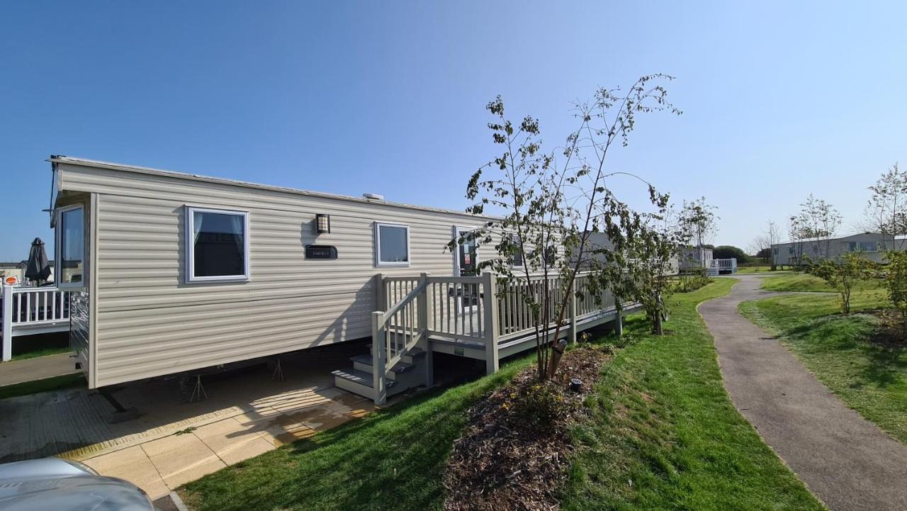 Luxury 2019 8 Berth Caravan With Hot Tub @ Tattershall Lakes المظهر الخارجي الصورة